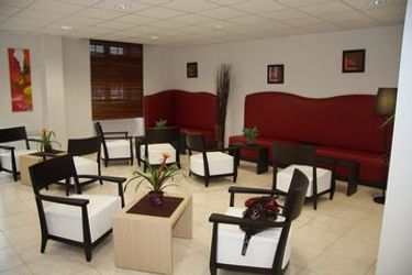 Hotel Comfort Suites Epernay-Champagne:  EPERNAY