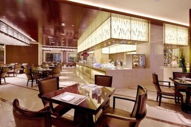 Hotel Howard Johnson By Wyndham Parkview Plaza Erdos Erdos: Photo 