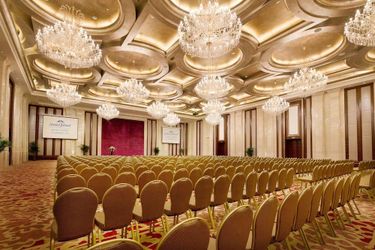 Hotel Howard Johnson By Wyndham Parkview Plaza Erdos Erdos: Photo 