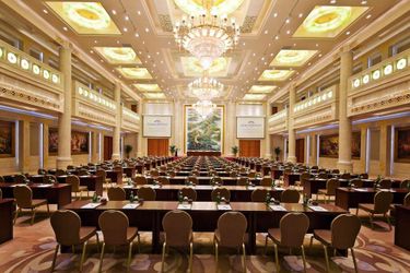 Hotel Howard Johnson By Wyndham Parkview Plaza Erdos Erdos: Photo 