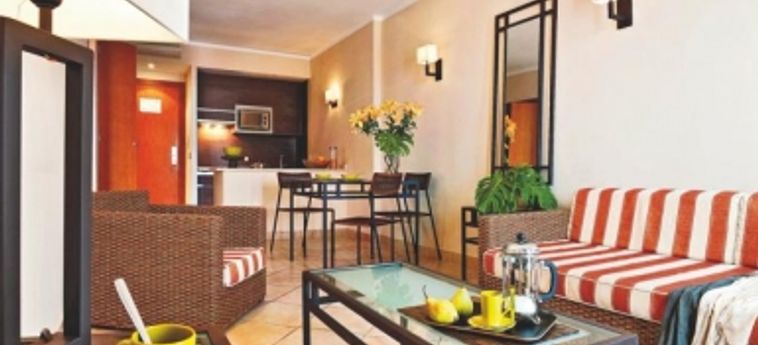 Hotel P&v Apartamentos Estepona:  ESTEPONA - COSTA DEL SOL
