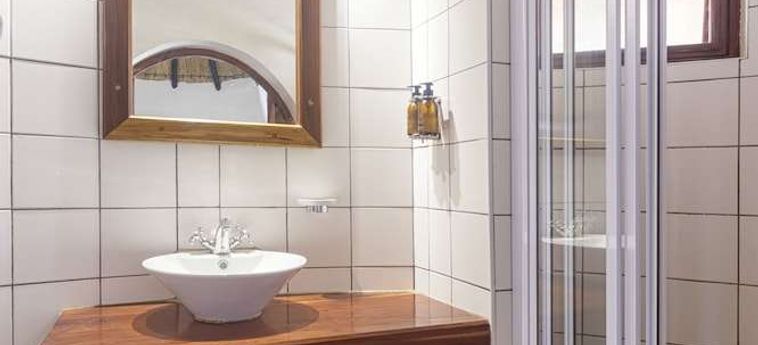 Hotel Hobatere Lodge:  ETOSHA NATIONAL PARK