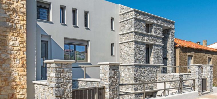 Hotel La Perla | Petries Suites Eubee : Photo 
