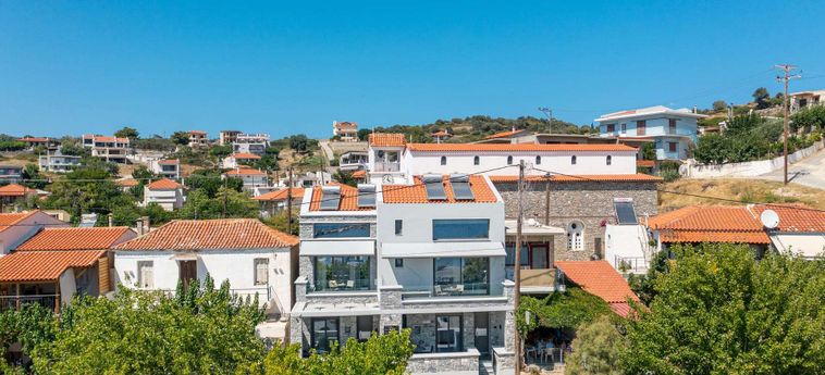 Hotel La Perla | Petries Suites Eubee : Photo 