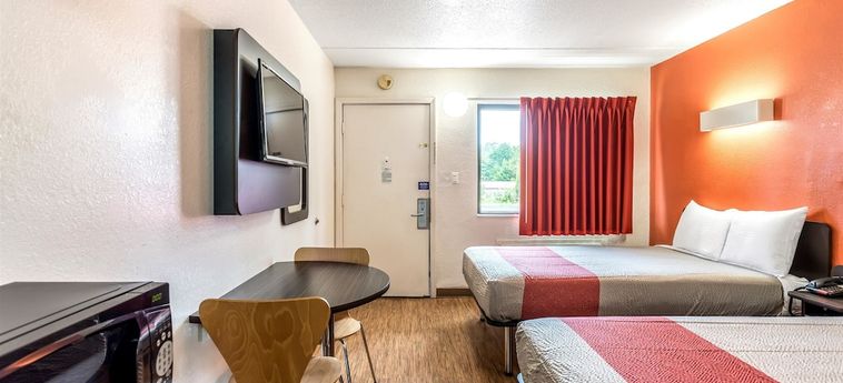 Hotel Motel 6 Evansville:  EVANSVILLE (IN)
