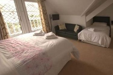 Headlands Guest House:  FALMOUTH