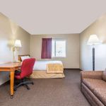 BISON INN AND SUITES 2 Stars