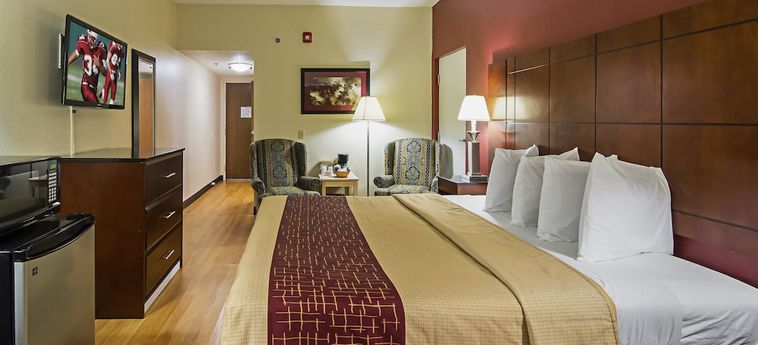 Hotel Red Roof Inn Suites Fayetteville Fort Bragg:  FAYETTEVILLE (NC)
