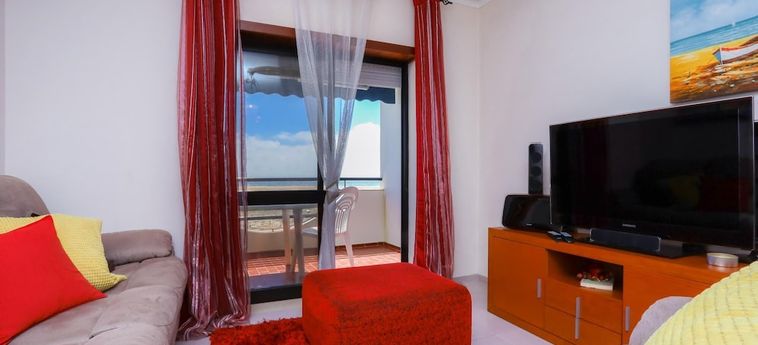 Hotel Brasil Avenue By Rent4All Figueira Da Foz : Photo 