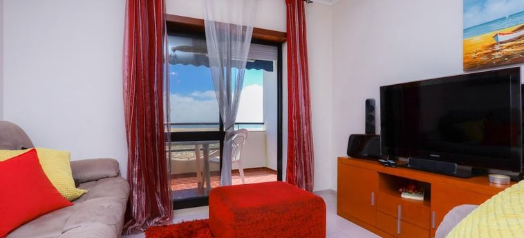 Hotel Brasil Avenue By Rent4All Figueira Da Foz: Foto 
