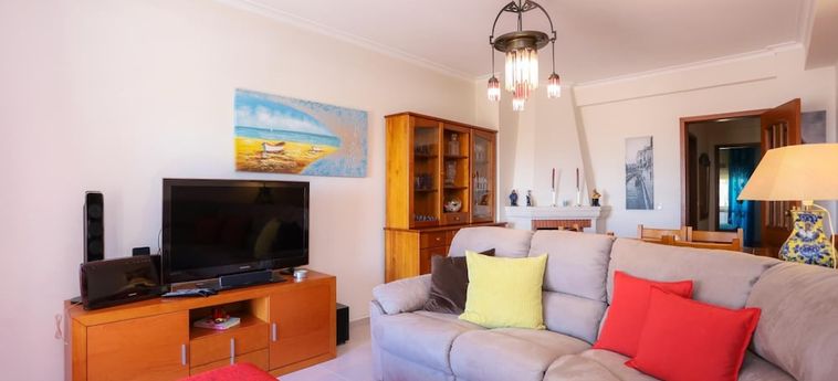Hotel Brasil Avenue By Rent4All Figueira Da Foz: Photo 