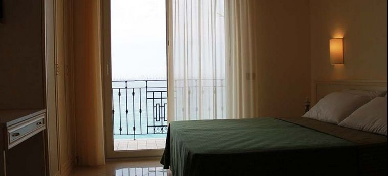 Hotel Lido Resort:  FINALE LIGURE - SAVONA