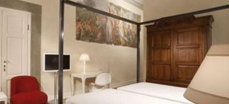 Hotel Nh Collection Firenze Porta Rossa:  FIRENZE