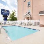 MICROTEL INN & SUITES BY WYNDHAM TUSCUMBIA/MUSCLE 3 Stars