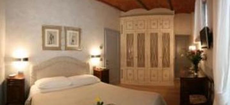 Hotel Villa I Giullari:  FLORENCE