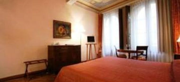 Hotel Residenza D'epoca In Piazza Della Signoria:  FLORENCE