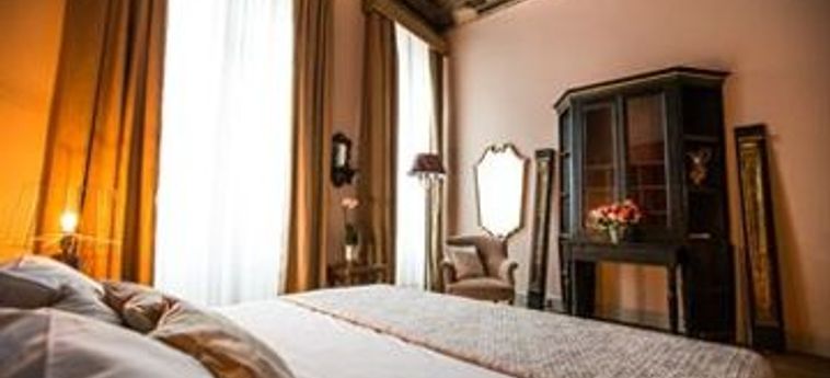 Hotel Soprarno Suites:  FLORENCE