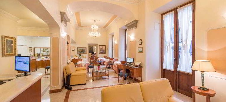 Hotel Strozzi Palace:  FLORENCE