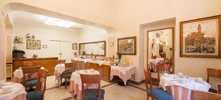 Hotel Strozzi Palace:  FLORENCE