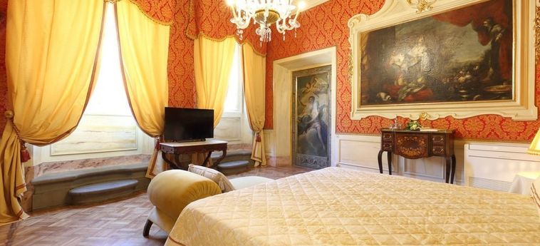 Hotel Piazza Pitti Palace:  FLORENCE