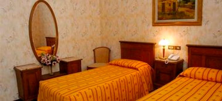 Hotel Beatrice:  FLORENCE