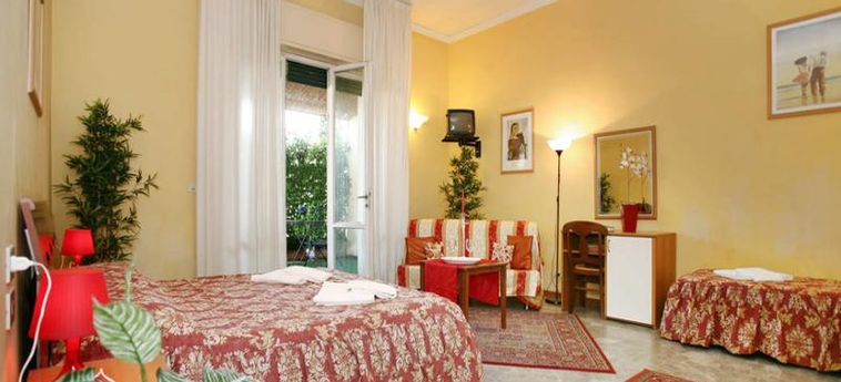 Hotel B&b L'argentiere:  FLORENCE