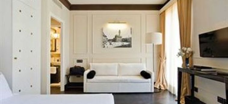 Hotel Be-One Art And Luxury Home:  FLORENCIA