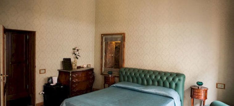 Hotel Cavour 10:  FLORENCIA