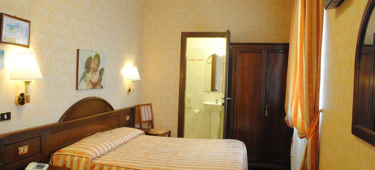 Hotel Boccaccio:  FLORENCIA