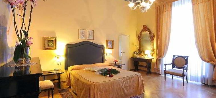 Hotel Villa Liana:  FLORENCIA