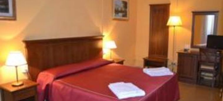 Hotel Stefania Rooms:  FLORENZ