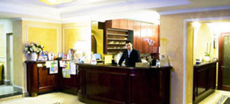 Hotel Corona D'italia:  FLORENZ