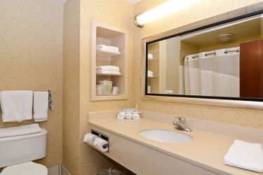 Hotel Holiday Inn Express & Suites Fort Atkinson:  FORT ATKINSON (WI)