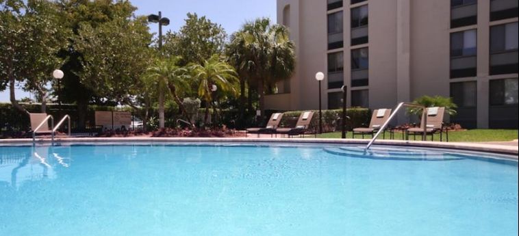 Hotel Hampton Inn Ft. Lauderdale-Cypress Creek :  FORT LAUDERDALE (FL)