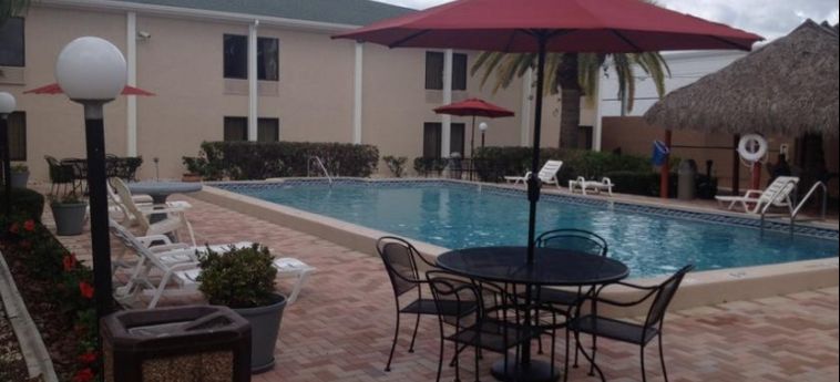 Hotel Travelodge By Wyndham Fort Myers:  FORT MYERS (FL)