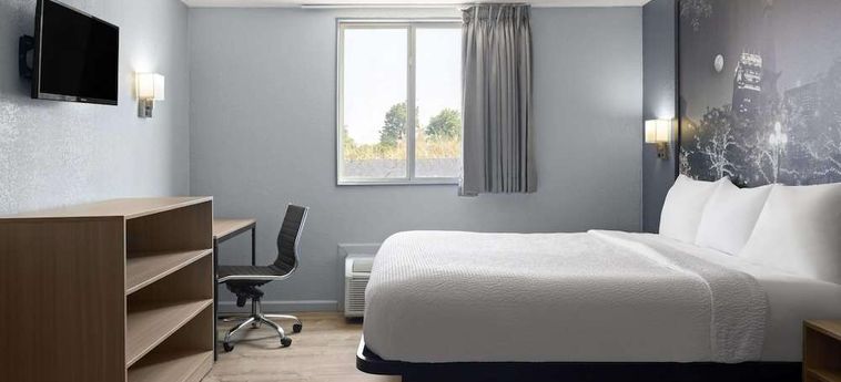 Hotel Super 8 By Wyndham Fort Wayne Fort Wayne (In): Photo 