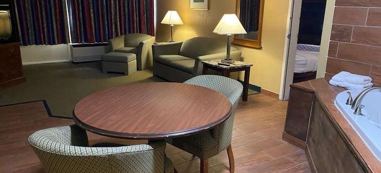 Hotel Super 8 By Wyndham Fort Wayne Fort Wayne (In): Photo 