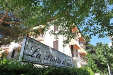 Hotel La Pineta Al Mare:  FORTE DEI MARMI - LUCCA