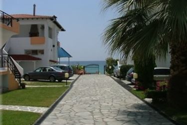 Ekavi Apartments:  FOURKA BEACH