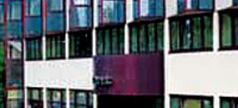 Hotel Essential By Dorint Frankfurt-Niederrad:  FRANCFORT