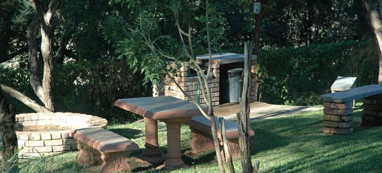 Hotel Woodlands Stop Over And Lodge Francistown: Foto 