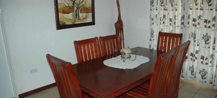 Hotel Woodlands Stop Over And Lodge Francistown: Foto 
