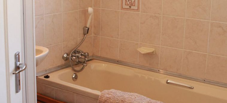 Hotel Woodlands Stop Over And Lodge Francistown: Foto 