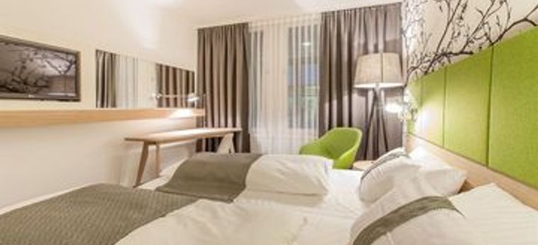Hotel Holiday Inn Frankfurt - Alte Oper:  FRANCOFORTE