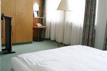 Hotel Holiday Inn Frankfurt Neu Isenburg:  FRANKFURT