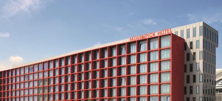 Movenpick Hotel Frankfurt City:  FRANKFURT