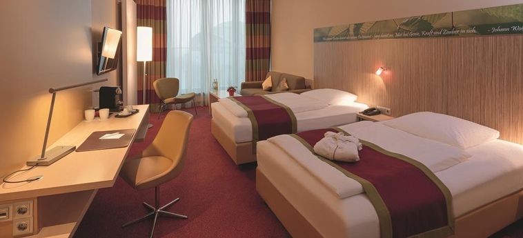 Movenpick Hotel Frankfurt City:  FRANKFURT