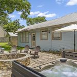 MARVELOUS HOME CLOSE TO MAIN ST W/HOT TUB-FIRE PIT 3 Stars