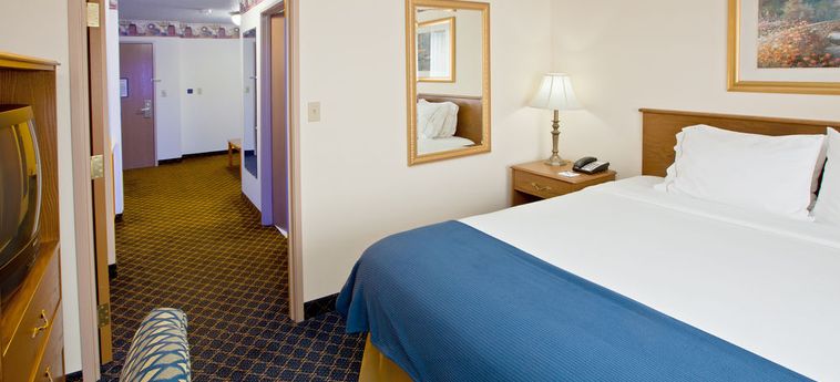 Hotel Holiday Inn Express Fremont (Angola Area):  FREMONT (IN)