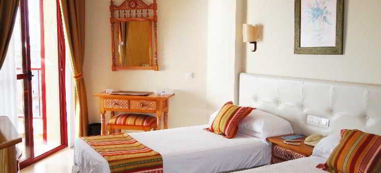 Hotel Angela Fuengirola - Costa Del Sol: Foto 
